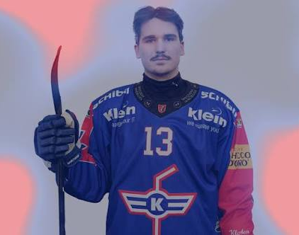 Joel Henry im Trikot des EHC Kloten mit Nummer 13